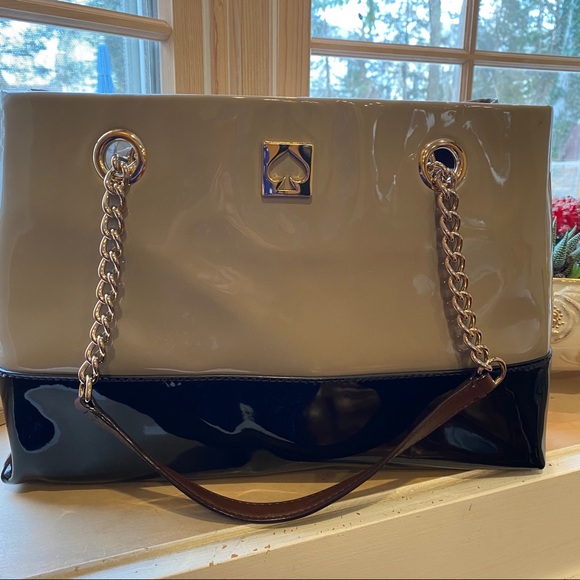 Kate Spade Kingsbury Park Patent Purse - Picture 3 of 8